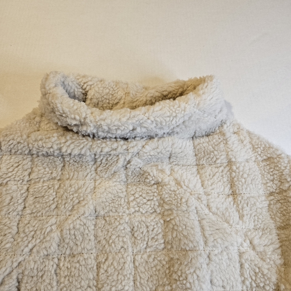 Faux Sherpa Reversable Pancho One Size Johnston & Murphy - Picture 5 of 9